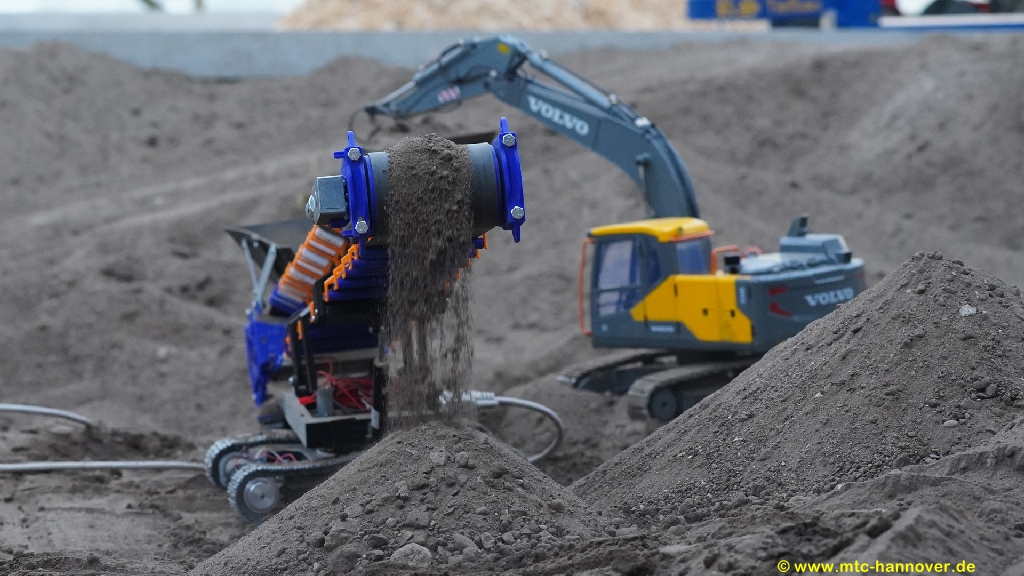 volvo ec160e 002