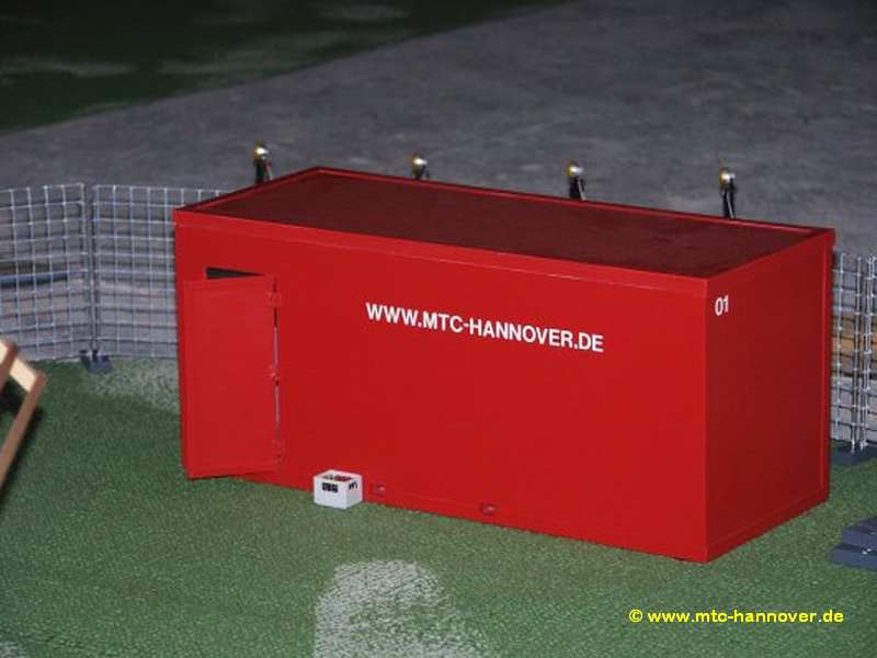 container 003